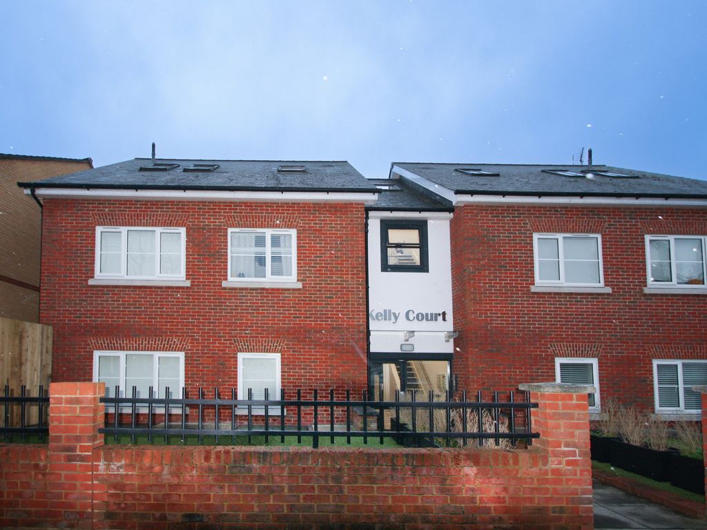 1 bed flat to rent in Fullerton Road, Croydon CR0, £1,300 pcm Zoopla