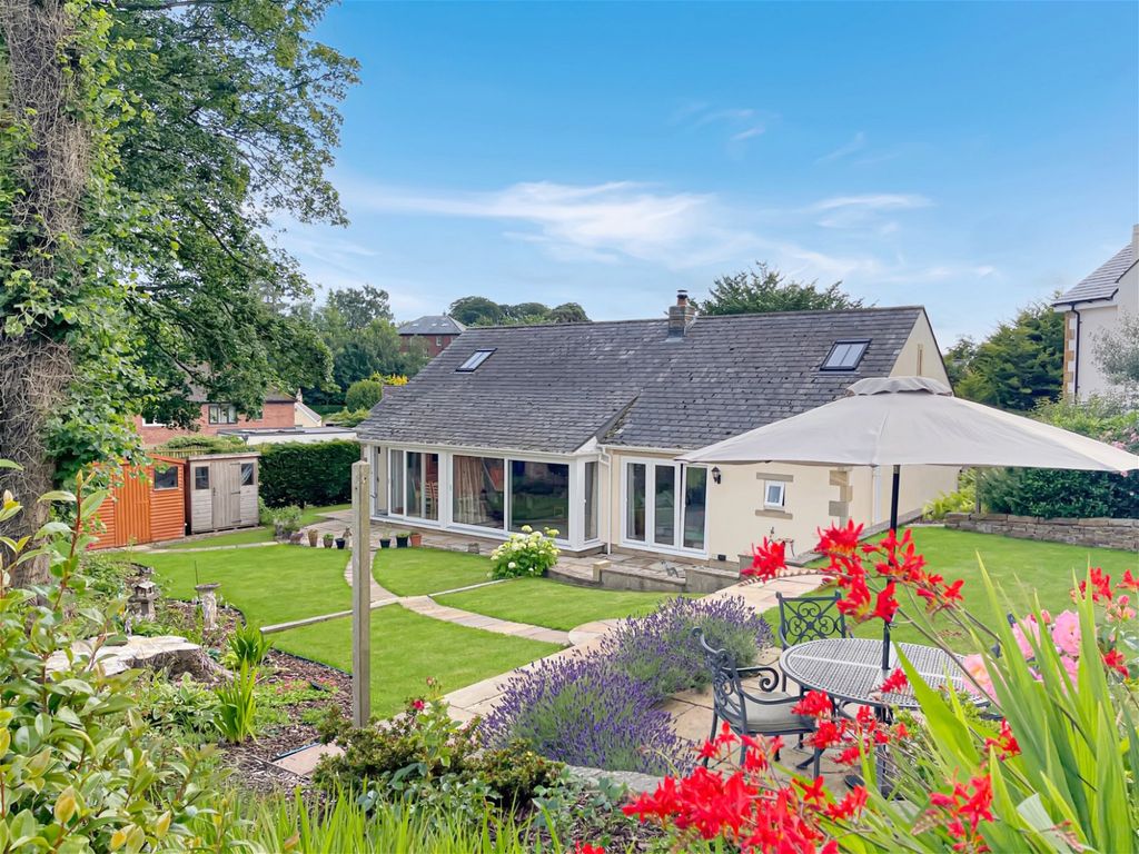 3 bed bungalow for sale in Station Road, Brampton CA8 Zoopla