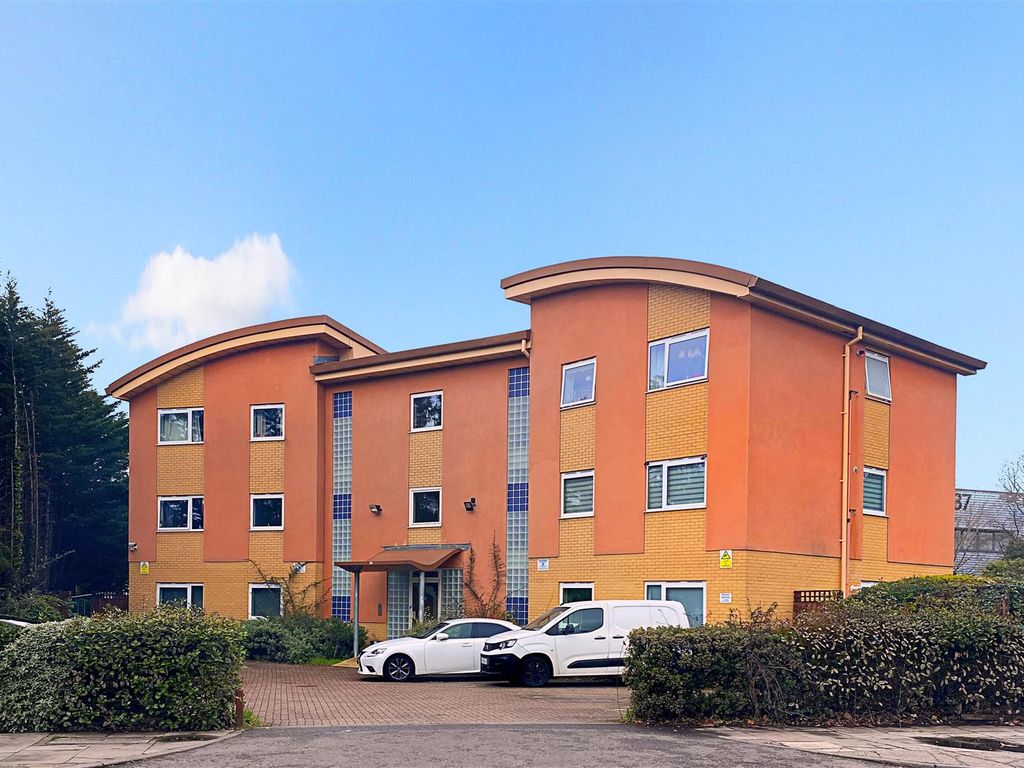 2 bed flat for sale in Twyford Abbey Road, London NW10, £375,000 Zoopla