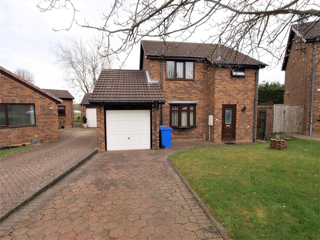 3 bed detached house for sale in Ilford Avenue, Northburn Glade
