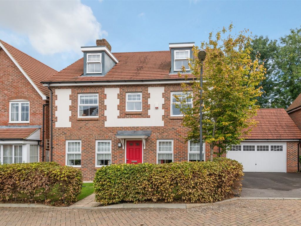 5 bed detached house for sale in 55 Buttinghill Drive, Cuckfield