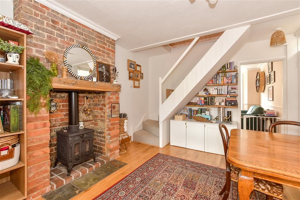 2 bed semidetached house for sale in Hastings Road, Pembury, Tunbridge
