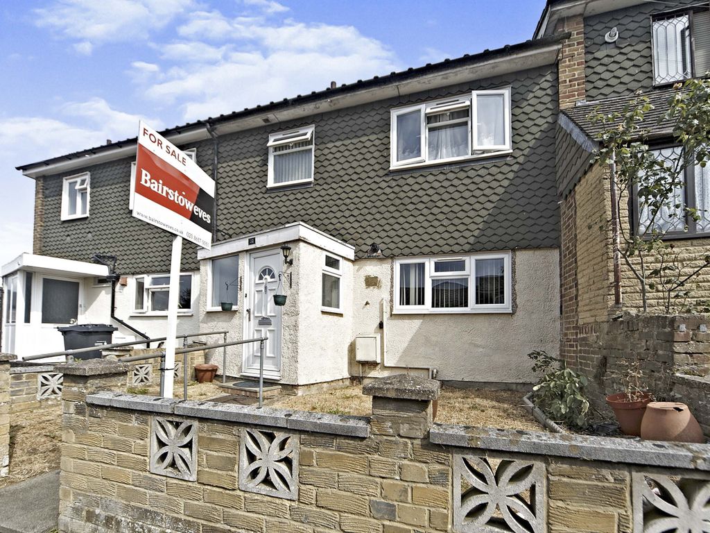 3 bed terraced house for sale in Bygrove, New Addington, Croydon CR0