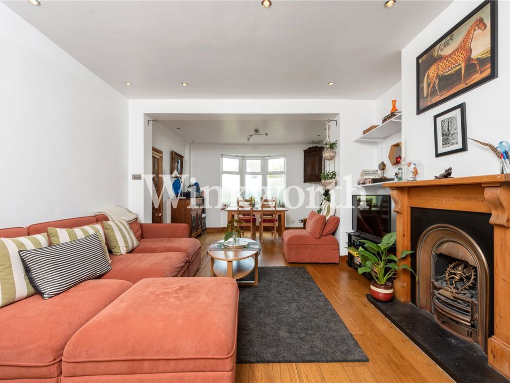 3 bed terraced house for sale in The Roundway, London N17 Zoopla
