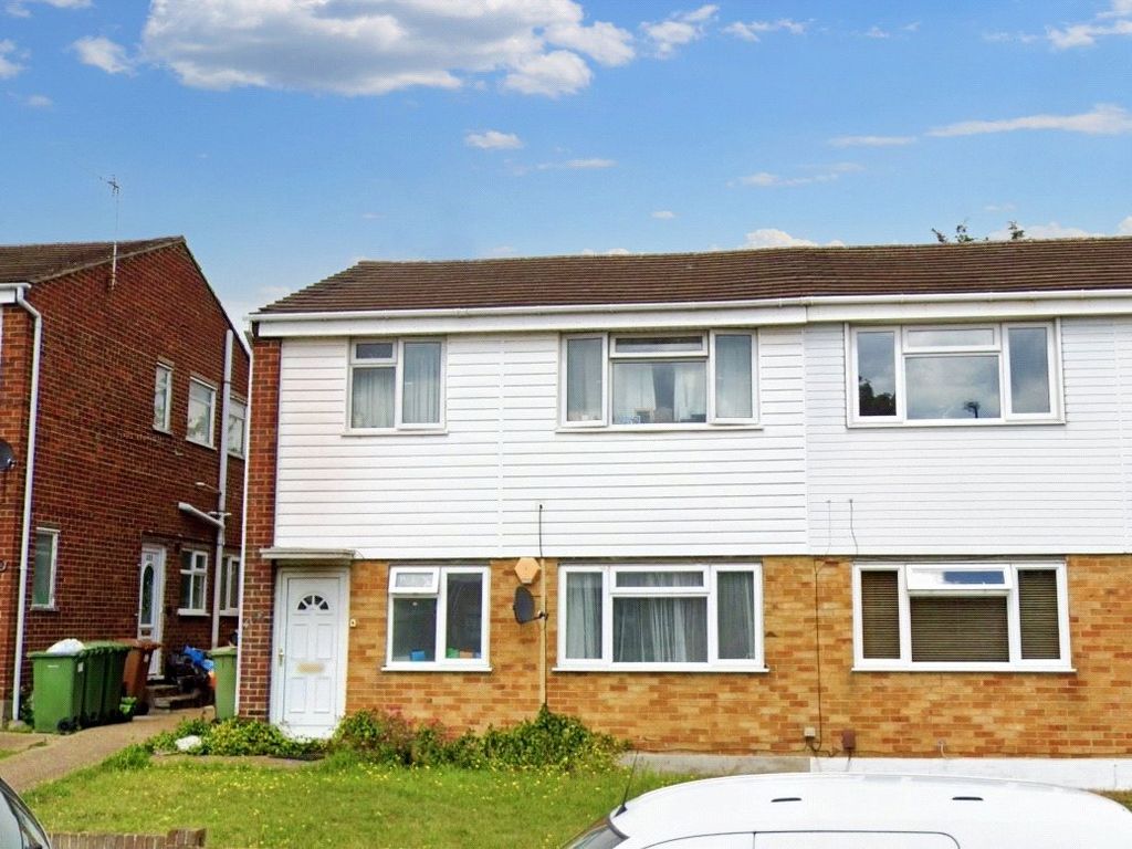 2 bed for sale in Bedonwell Road, Belvedere DA17, £210,000