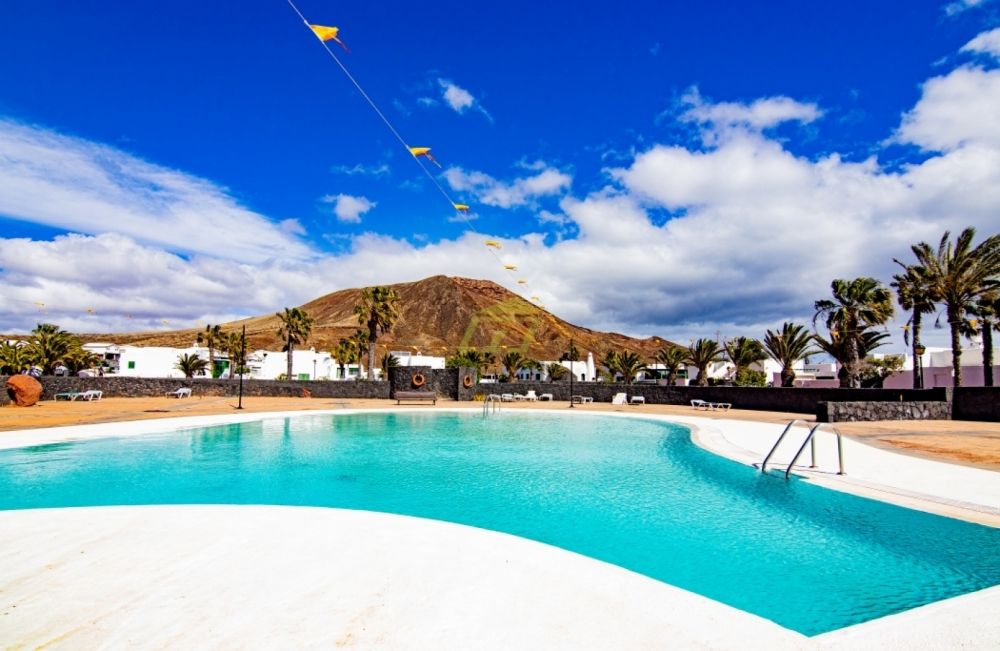 3 bed villa for sale in Playa Blanca, Lanzarote, Spain, £277,439 Zoopla