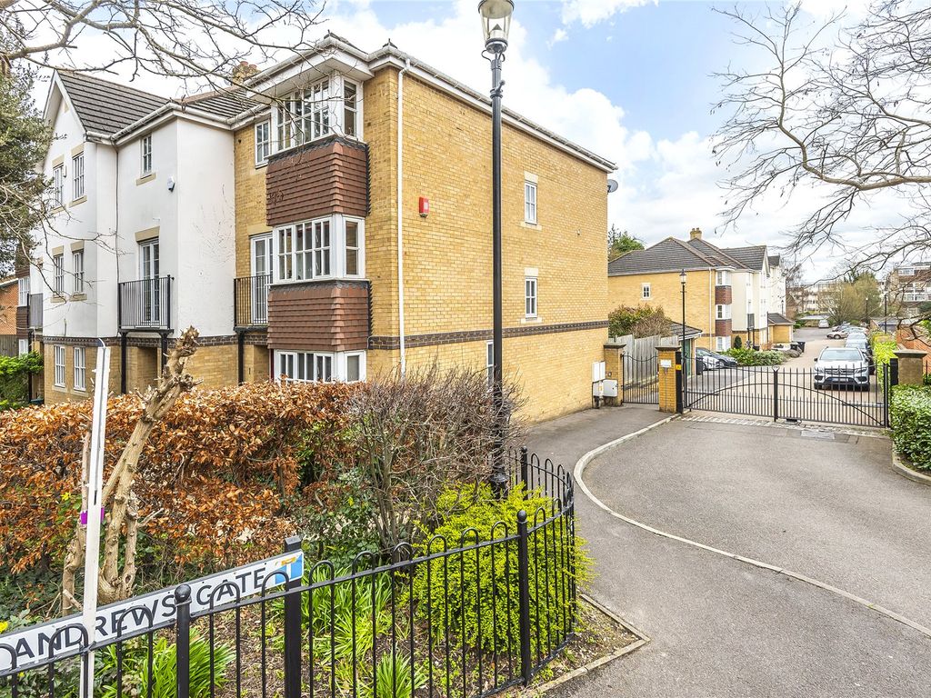 5 bed end terrace house for sale in Heathside Road, Woking GU22 Zoopla