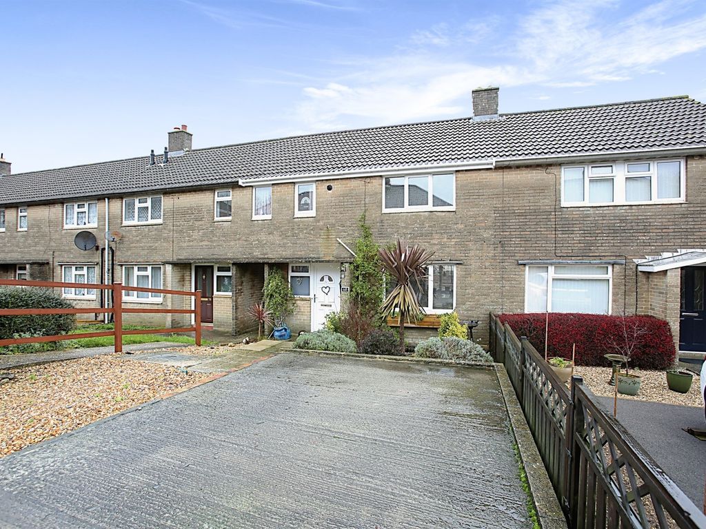 3 bed terraced house for sale in Southmead Crescent, Crewkerne TA18