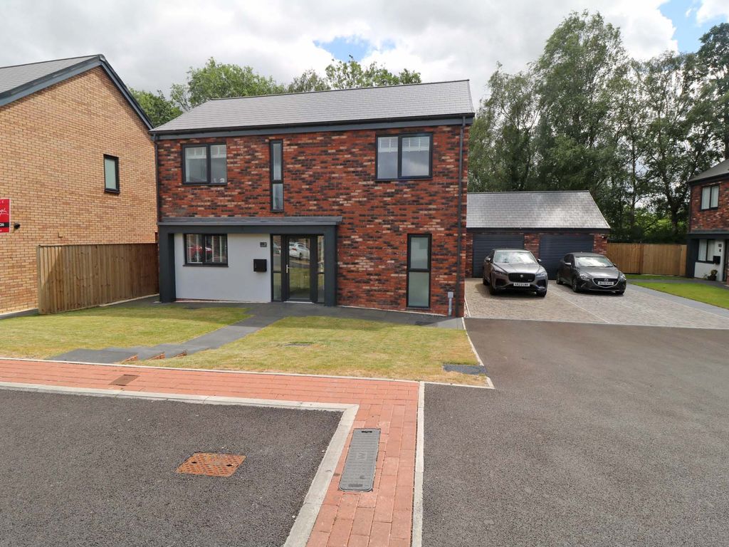 New home, 4 bed detached house for sale in Horseshoe Close, Westgate