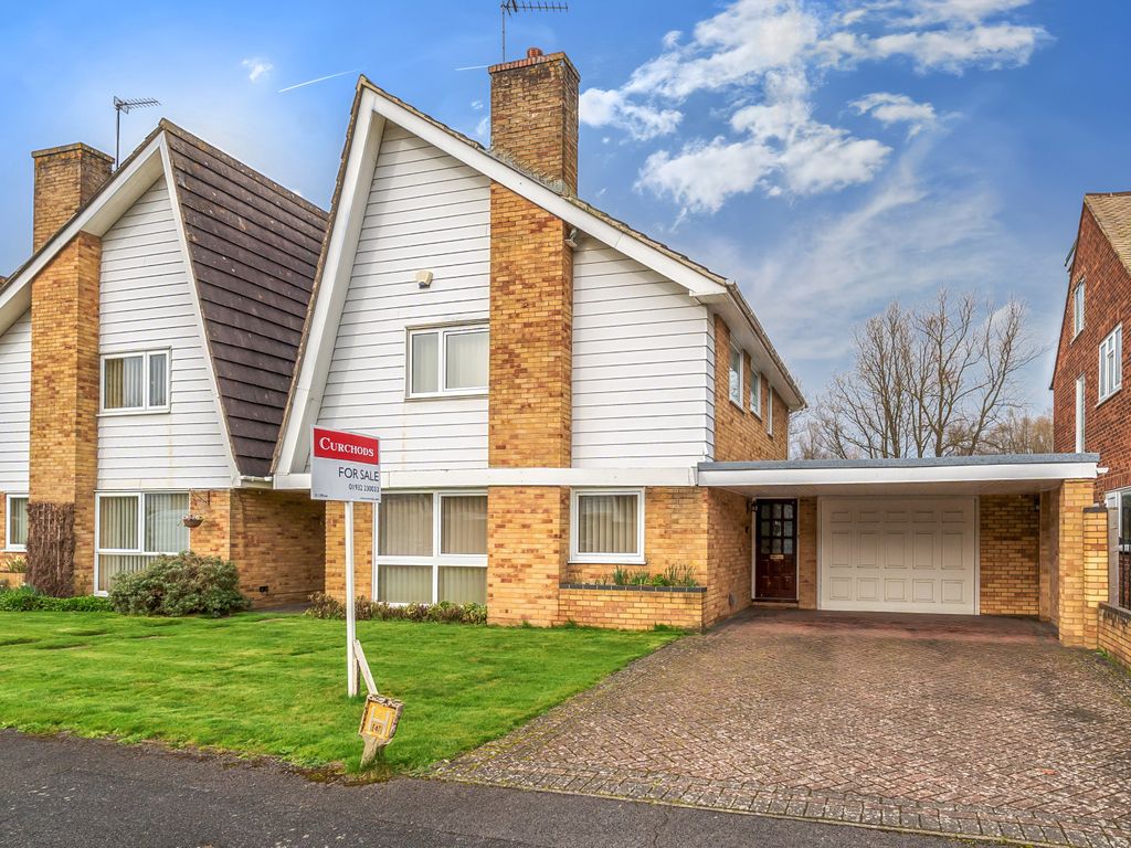 4 bed detached house for sale in St Nicholas Drive, Shepperton TW17, £