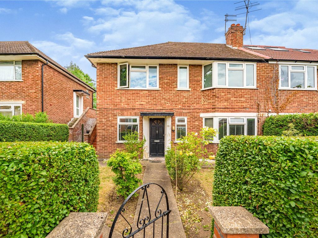 2 bed for sale in Cavendish Avenue, Ealing, London W13 Zoopla