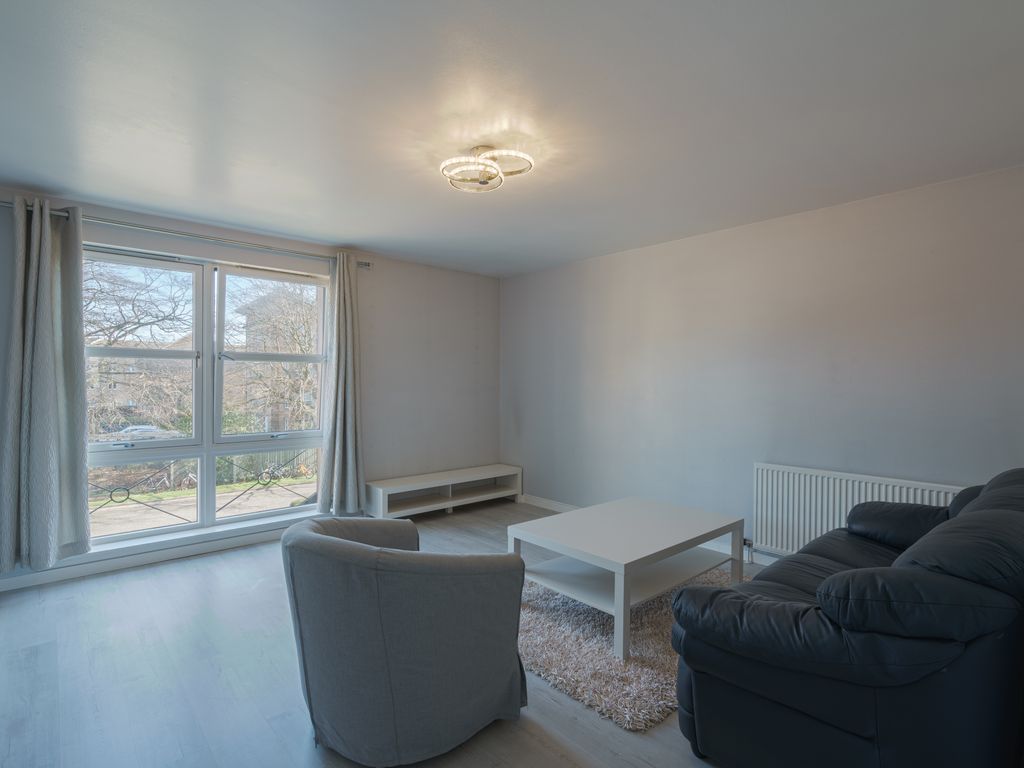 2 bed flat to rent in Roslin Place, Aberdeen AB24, £725 pcm Zoopla