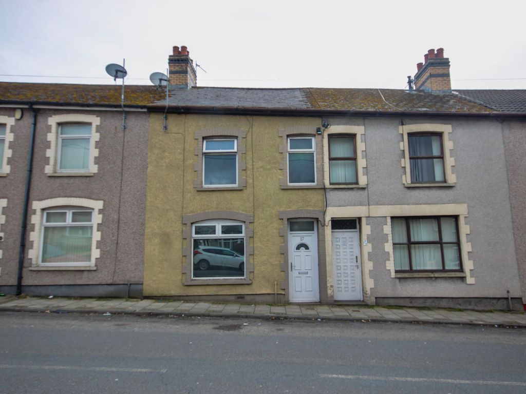 3 bed terraced house for sale in Pwllglas Road, Cefn Fforest, Blackwood