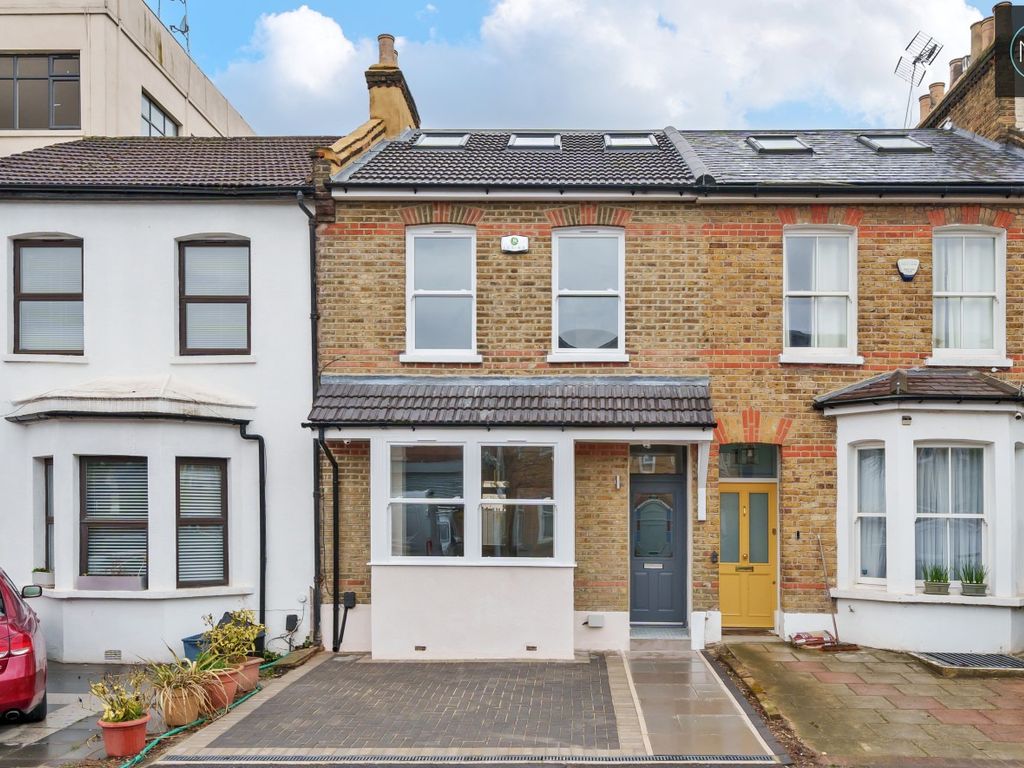 5 bed terraced house for sale in Carnarvon Road, South Woodford, London E18 Zoopla 5 bed terraced house for sale in Carnarvon Road, South Woodford, London E18 Zoopla