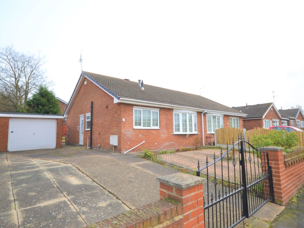 2 bed semidetached bungalow for sale in Kestrel Drive, Rossington