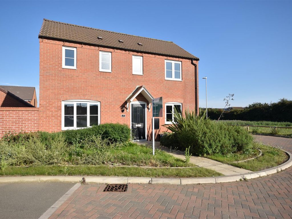 3 bed detached house for sale in Knight Close, Holdingham, Sleaford