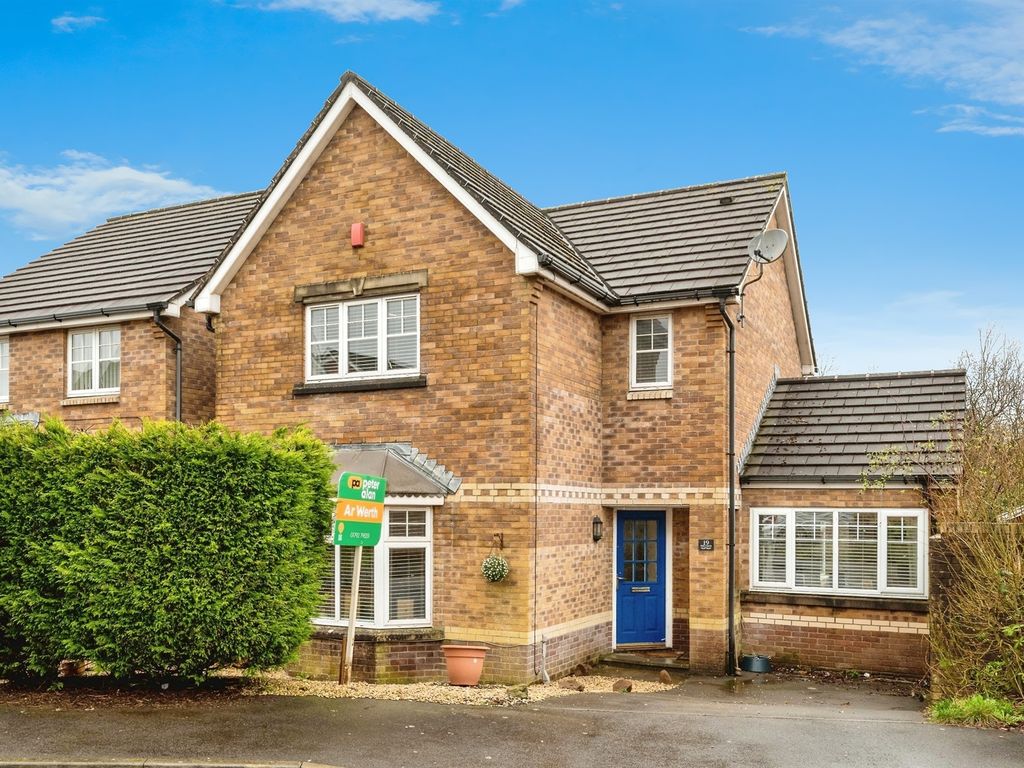 3 bed detached house for sale in Heol Y Celyn, Swansea Vale, Swansea