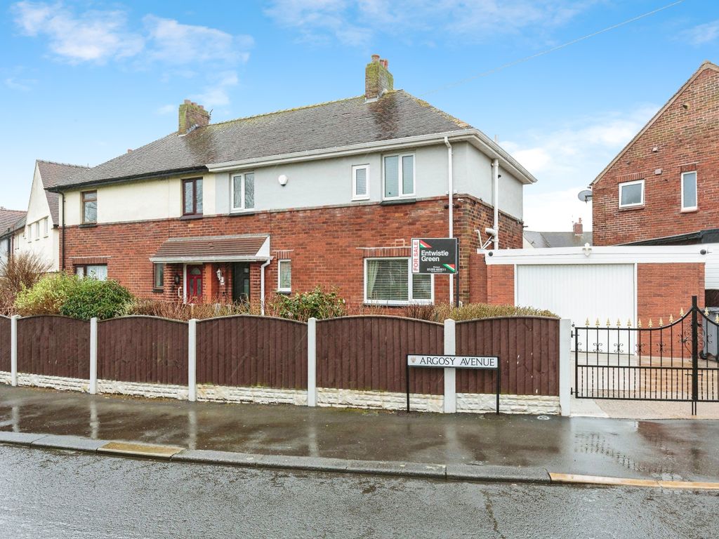 3 bed semidetached house for sale in Argosy Avenue, Blackpool