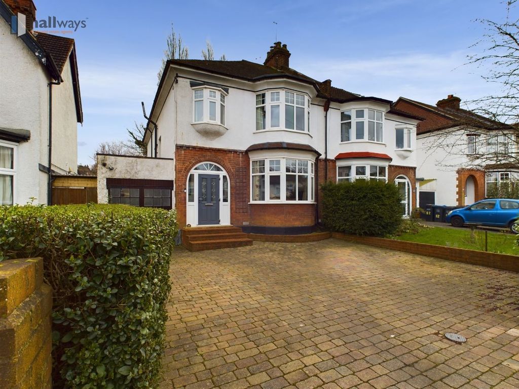 4 bed semidetached house for sale in Windermere Road, Coulsdon CR5, £