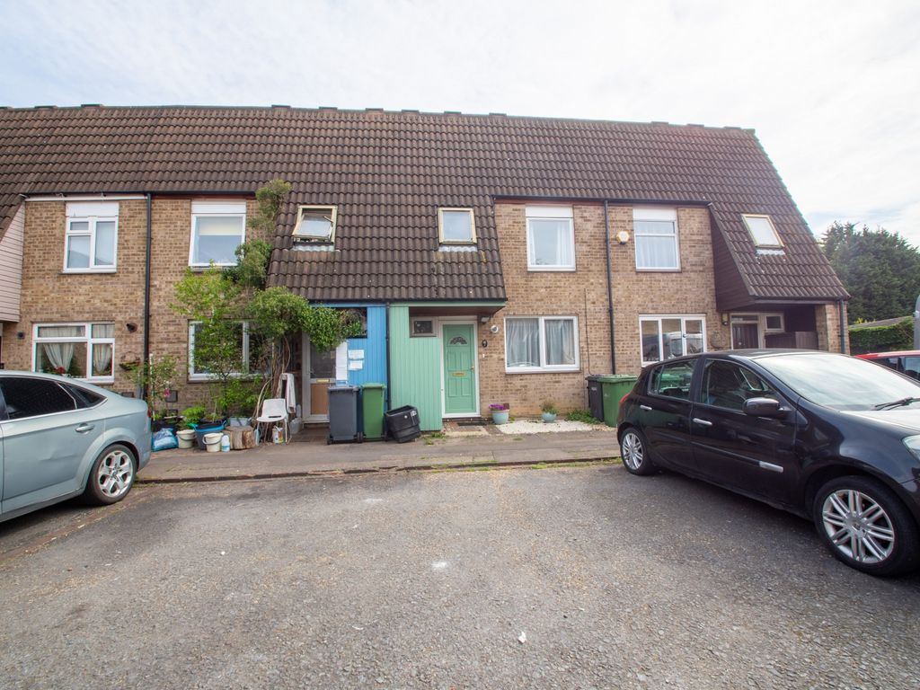 3 bed terraced house to rent in Howland, Orton Goldhay PE2, £1,000 pcm