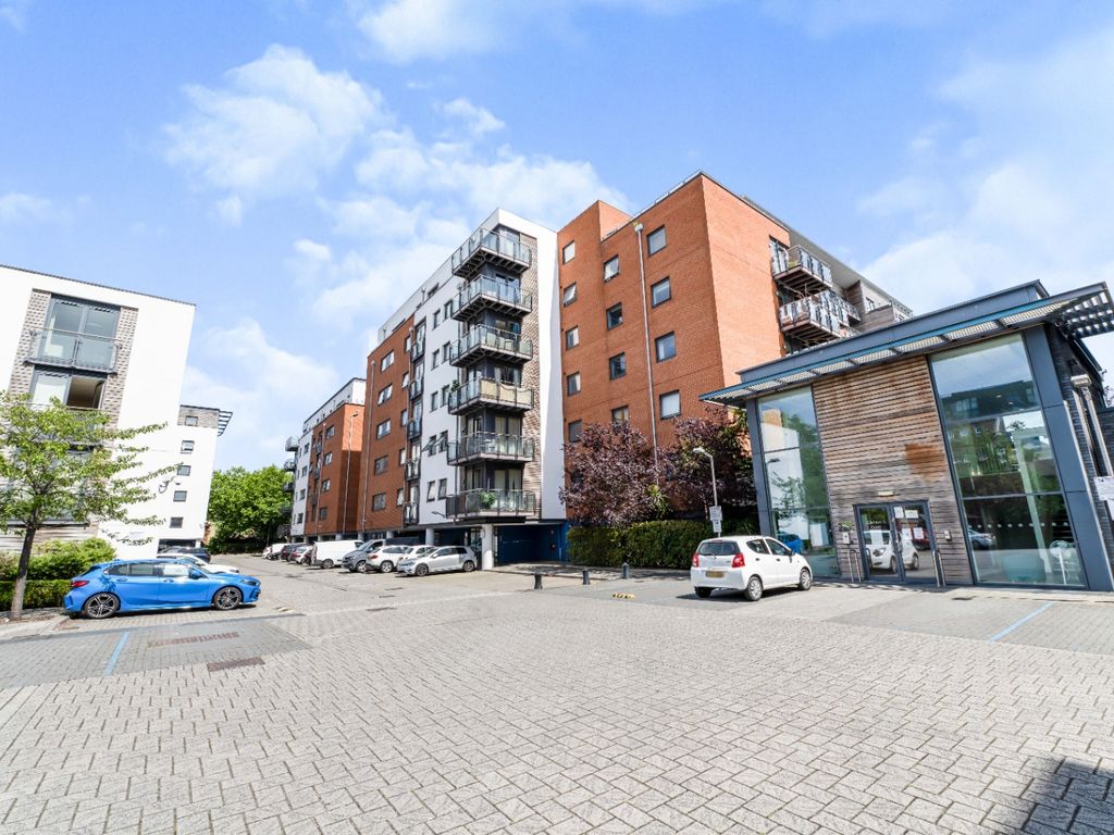 1 bed flat for sale in Sirocco, Channel Way, Ocean Village, Southampton
