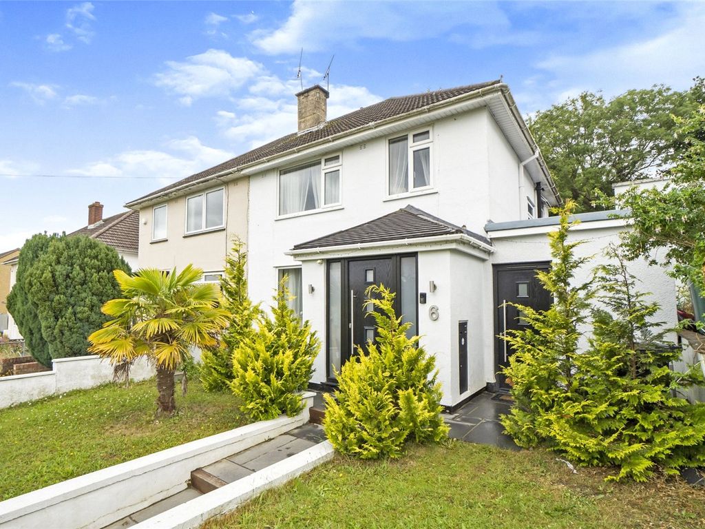 3 bed semidetached house for sale in Lanesborough Rise, Stockwood