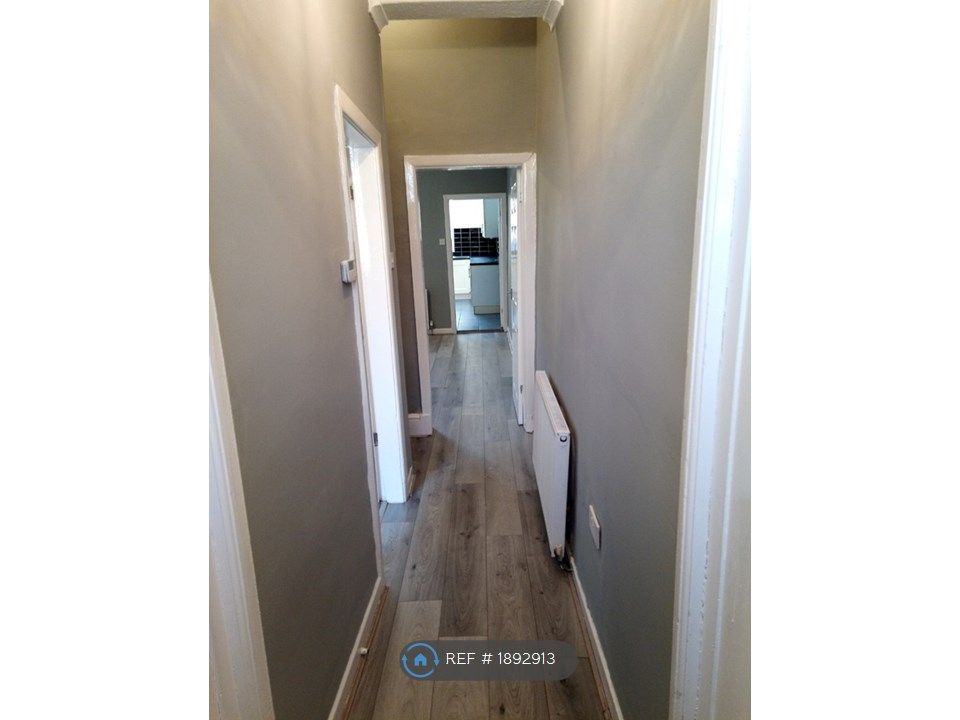 3 bed terraced house to rent in Sydney Street, Clayton Le Moors