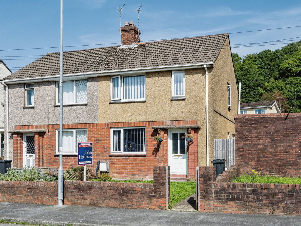 2 bed semidetached house for sale in Gelliderw, Pontardawe, Neath Port Talbot SA8, £125,000