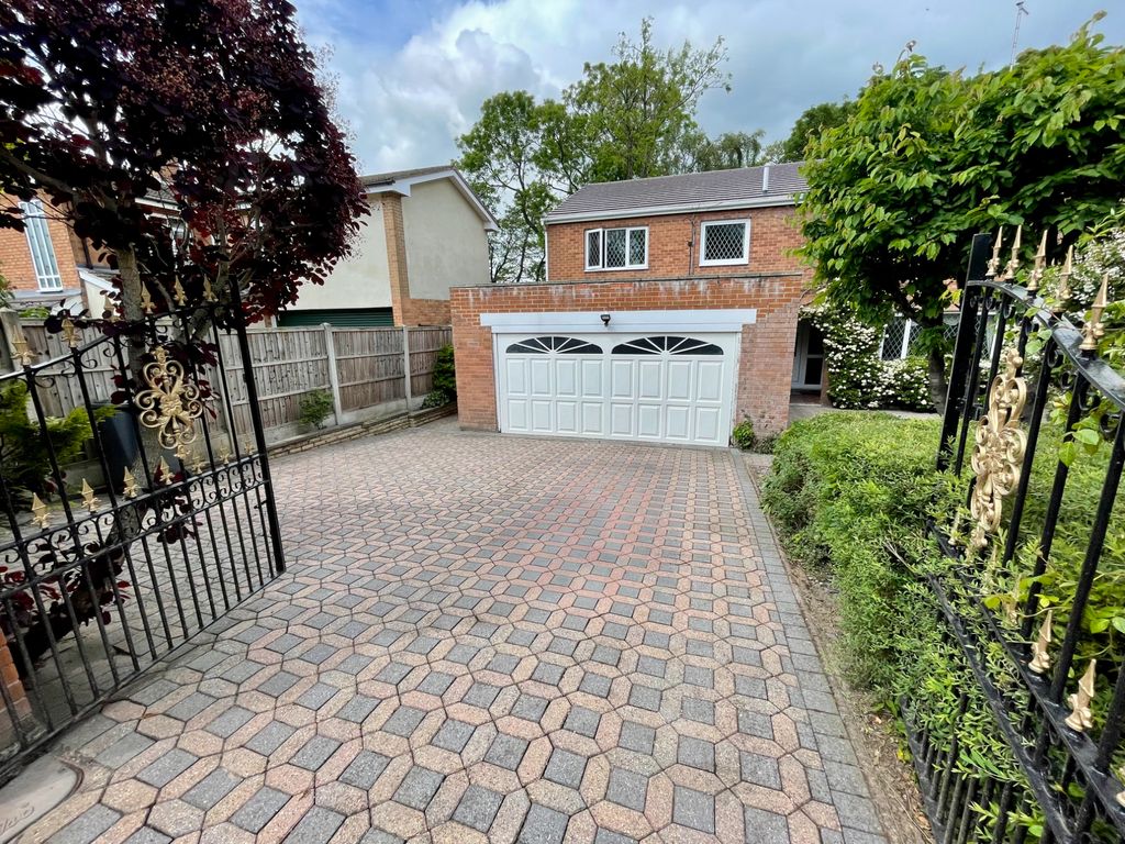 Yew Tree Drive, Chesterfield S40