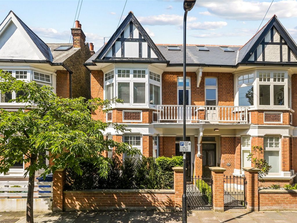 4 bed semidetached house for sale in Whitehall Gardens, Acton, London