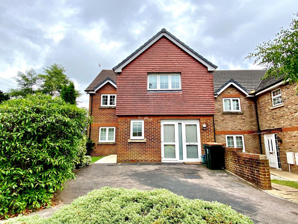 4 bed detached house for sale in Westfield Gardens, Newport NP20 Zoopla