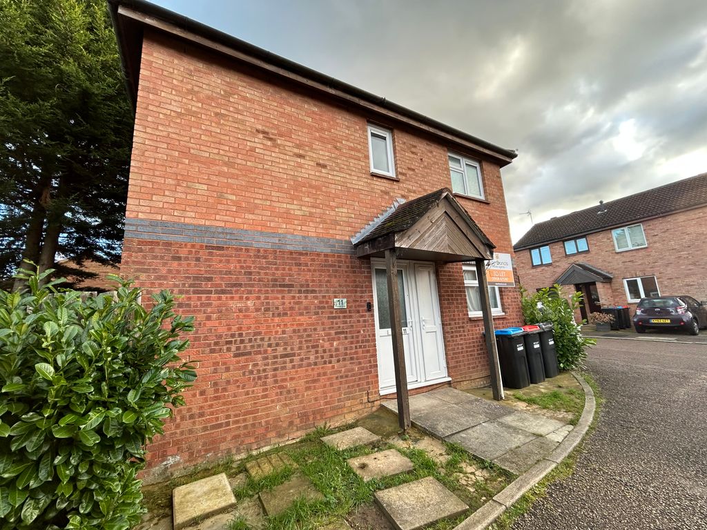 2 bed property to rent in Bingham Close, Emerson Valley, Milton Keynes