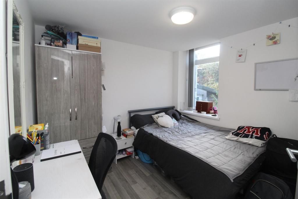 Room to rent in Kingsland Terrace, Treforest, Pontypridd CF37 Zoopla