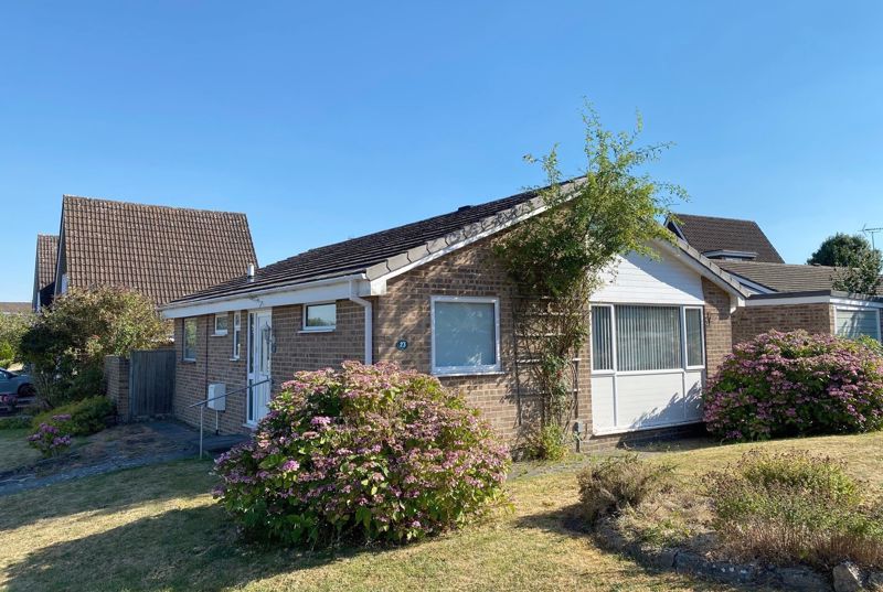 2 bed detached bungalow for sale in Damask Way, Warminster BA12 Zoopla