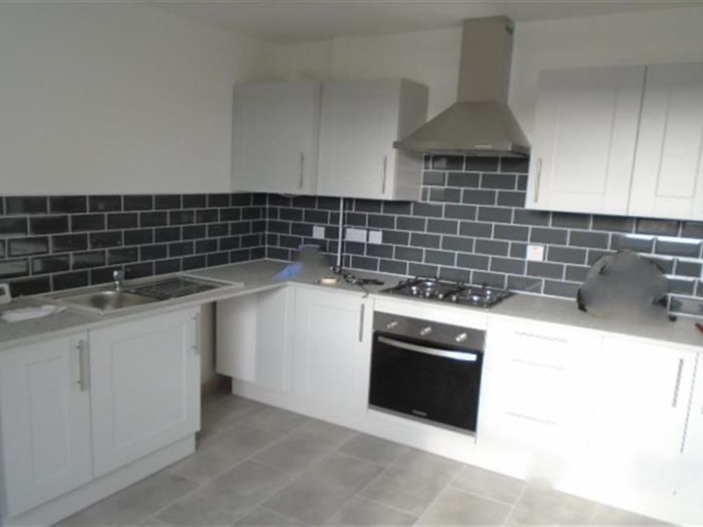 1 bed flat to rent in Street, Cottingham HU16, £595 pcm Zoopla
