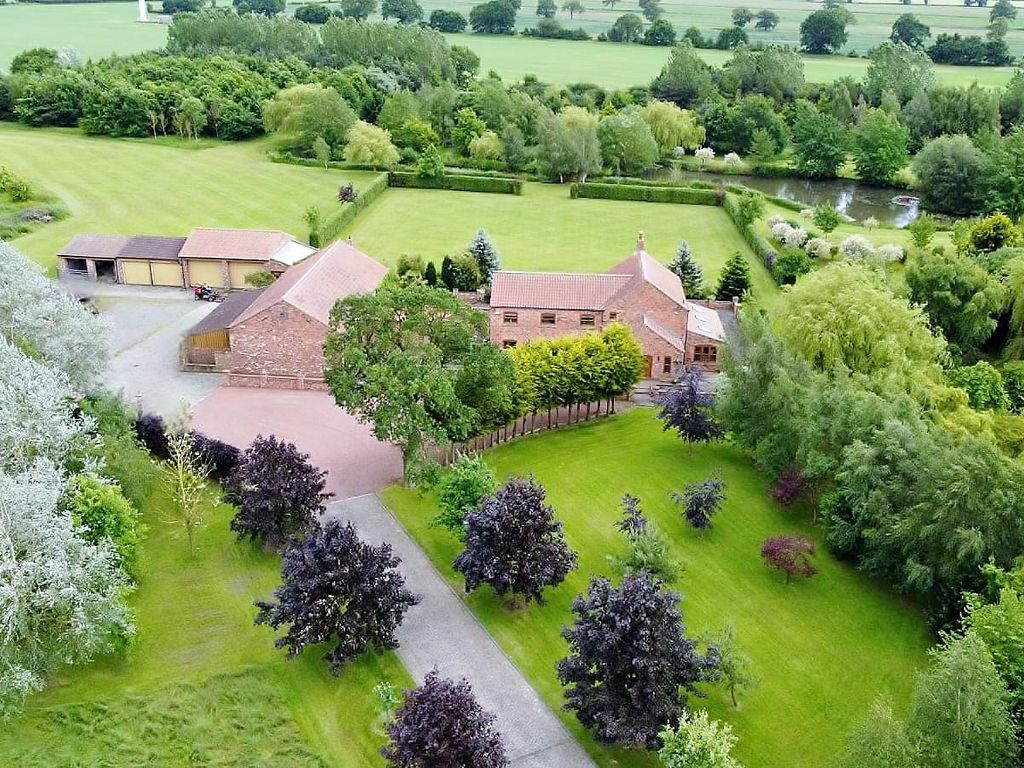 4 bed detached house for sale in Cliffe Common, Selby YO8, £1,800,000 Zoopla