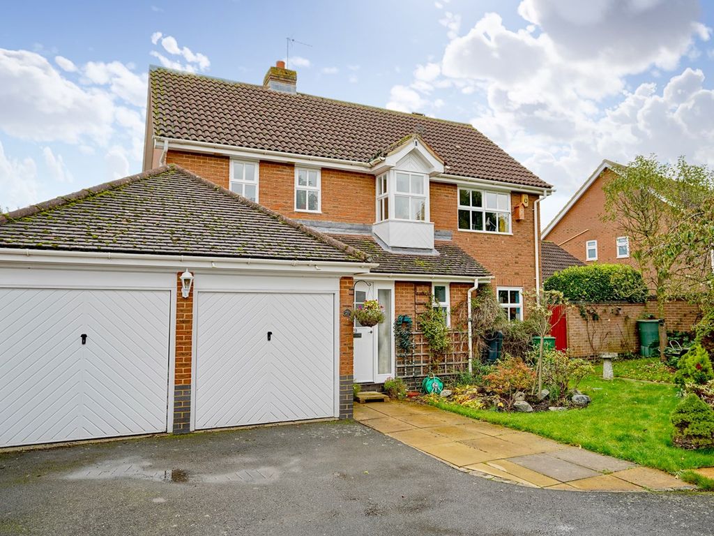 4 bed detached house for sale in Sweetings Road, Godmanchester