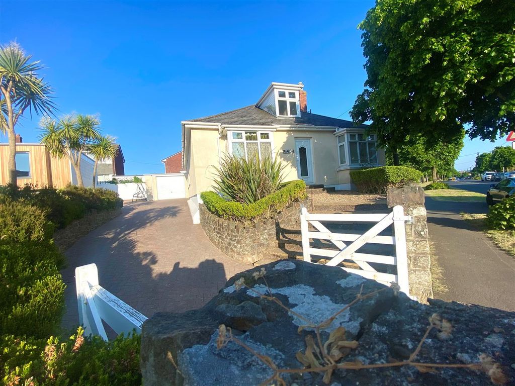2 bed detached bungalow for sale in Exeter Road, Braunton EX33 Zoopla