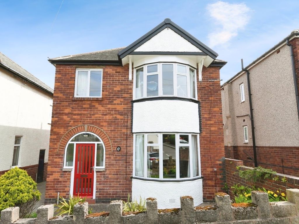 3 bed detached house for sale in Norton Lees Crescent, Sheffield S8, £