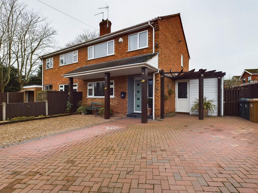 3 bed semidetached house for sale in Summerfield Road, Malvern WR14, £