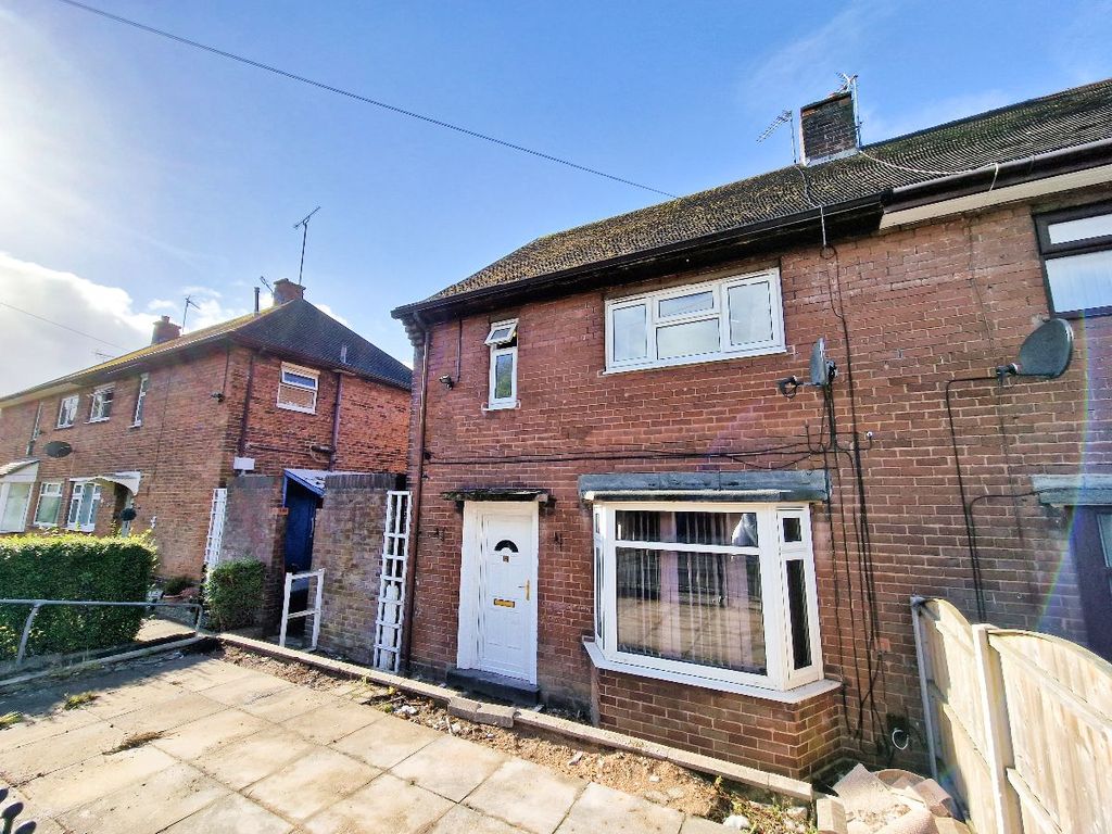 3 bed semidetached house to rent in Dart Avenue, Tunstall, StokeOn