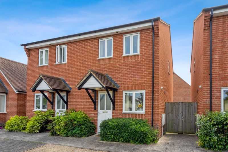 2 bed semidetached house for sale in Glebe Road, Didcot OX11 Zoopla