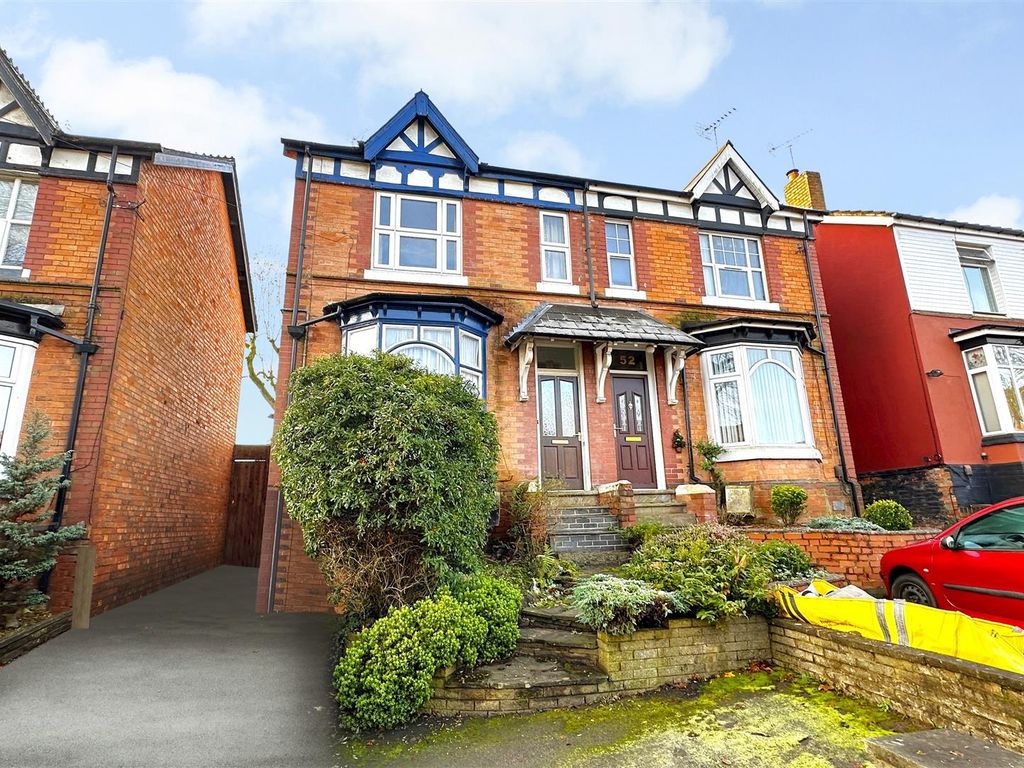 3 bed property for sale in Church Road, Northfield, Birmingham B31, £