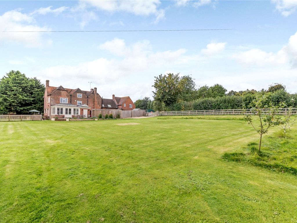 5 bed semidetached house for sale in Wantage Road, Great Shefford