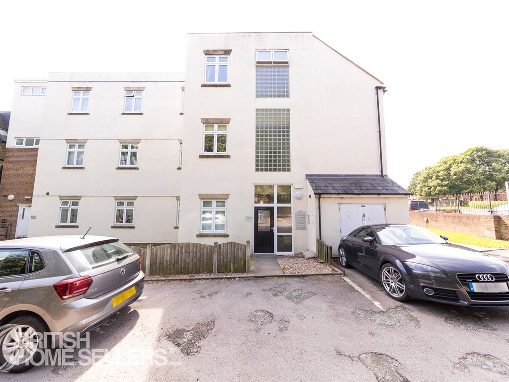 2 bed flat for sale in Ettingshall Road, Bilston, West Midlands WV14