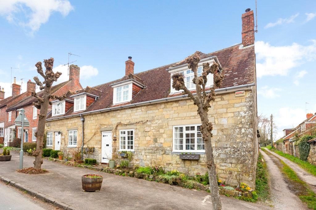 3 bed end terrace house for sale in Chaplins, High Street, Hindon SP3