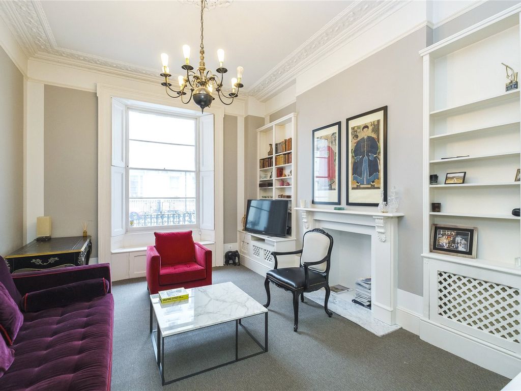 St. George's Drive, London SW1V  