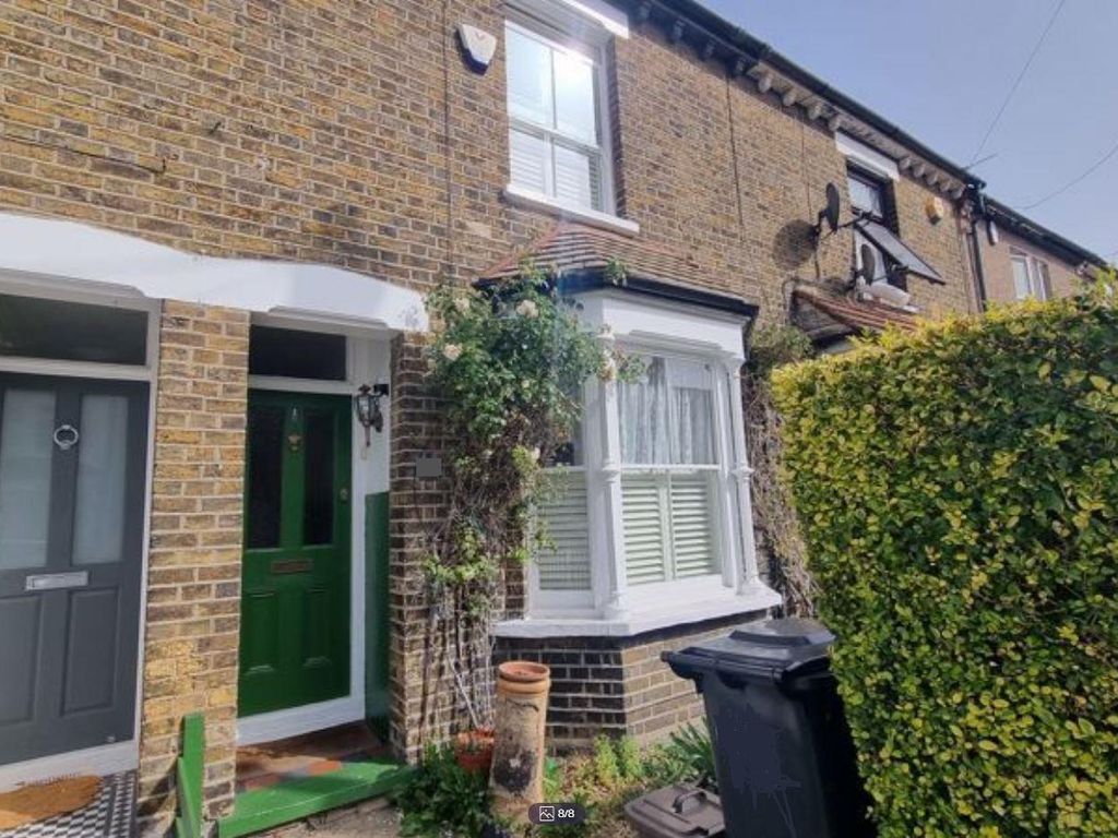 2 bed property for sale in King Edward Road, Waltham Cross EN8, £