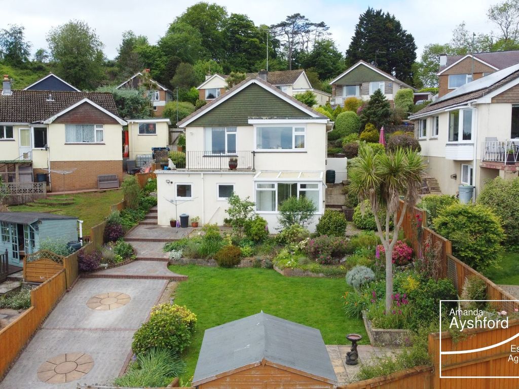 4 bed detached bungalow for sale in Brantwood Drive, Goodrington