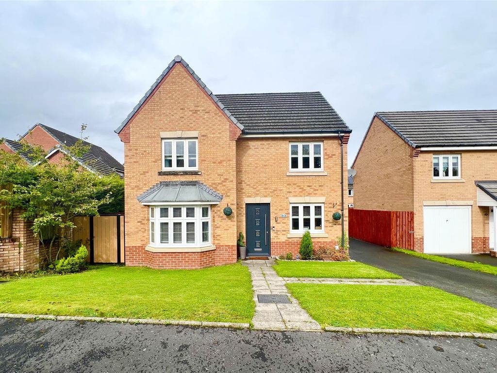 4 bed detached house for sale in Philips Walk, Hamilton ML3, £319,995